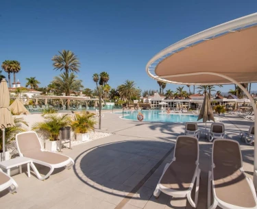 Hotel LIVVO Dunagolf Suites