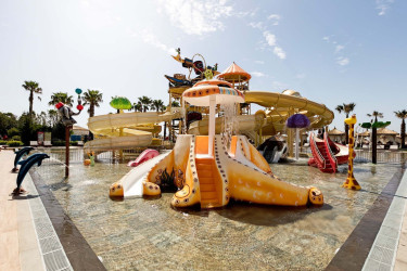 Titanic Mardan Palace 