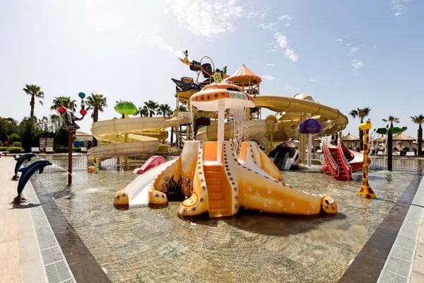 Titanic Mardan Palace 