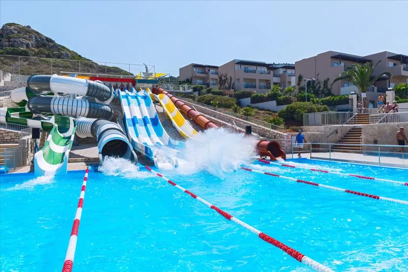 Grand Holiday Resort