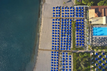 kindvriendelijk-hotel-esperides-beach-4-in-faliraki-griekenland (11).jpg