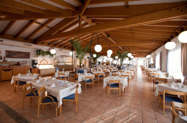 Royal Son Bou Family Club