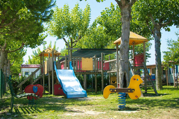 Kindvriendelijke vakantie in Italië; - Camping Village Rivanuova - Martinsicuro