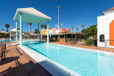 Bungalows Cordial Green Golf