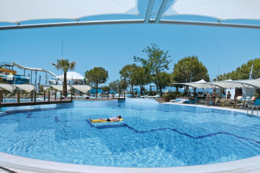 Hotel Pine Bay Holiday Resort