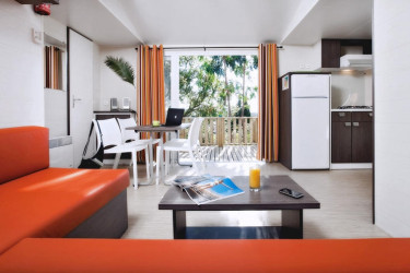 luxe kamperen Frankrijk (kinderspeelplaats)