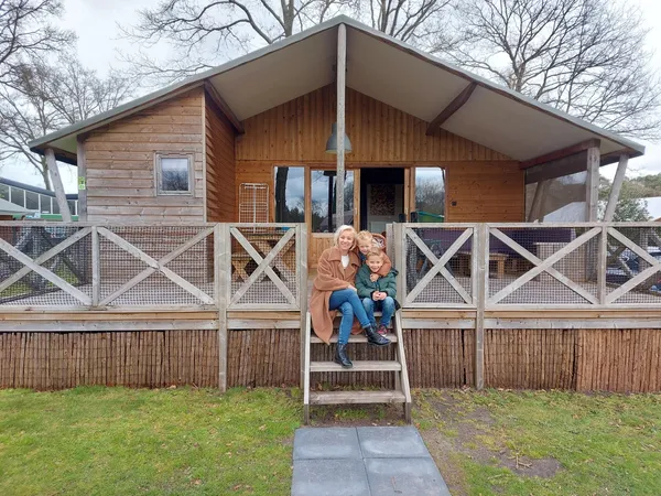 Luxe chalet op Kampeerdorp de Zandstuve