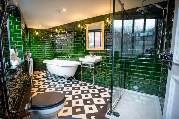 Hallow and Crux hotel