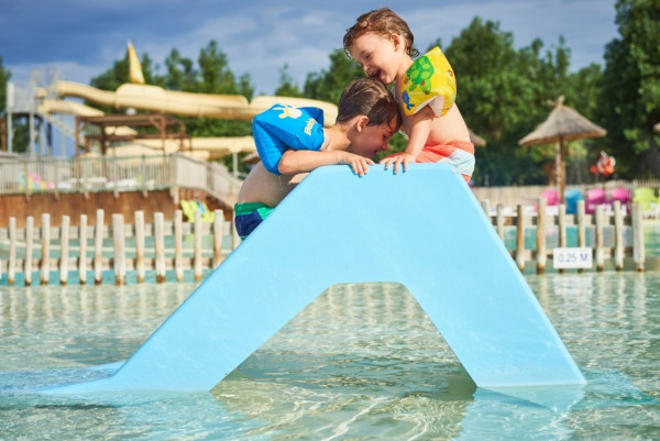 Camping Les Méditerranées Beach Garden