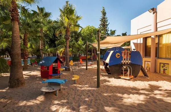 Hotel Blue Waters Club