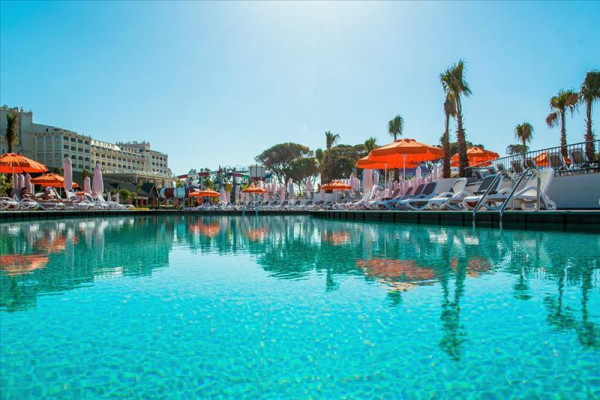 Hotel Trendy Lara