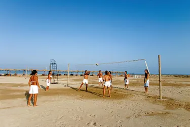 Hotel Royal Tulip Beach Resort