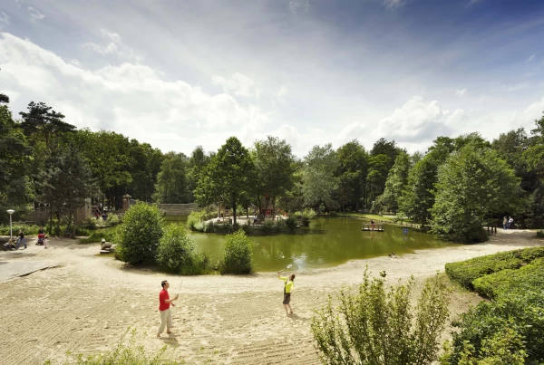 Landal De Lommerbergen speelvijver.jpg
