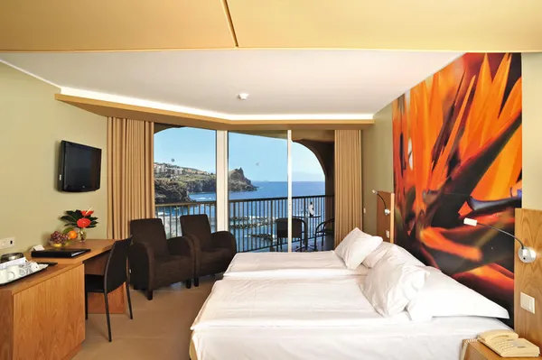 Aparthotel Four Views Oasis