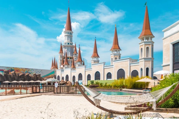 the-land-of-legends-kingdom-hotel (1).jpg