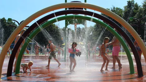 Spraypark en zwembaden