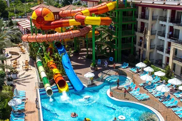 Crystal Palace Resort 