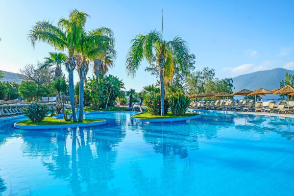 Hotel Bodrum Holiday Resort - zwembad