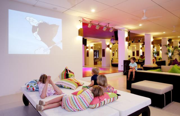 Sunwing Kamala Beach Resort