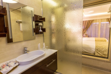 Albatros White Beach