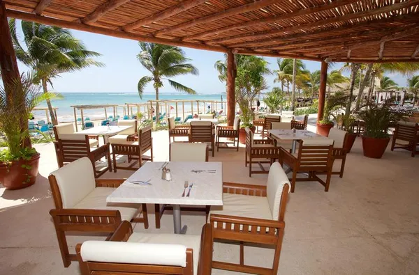 Akumal Bay Beach & Wellness 