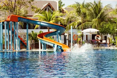 Sunwing Kamala Beach Resort