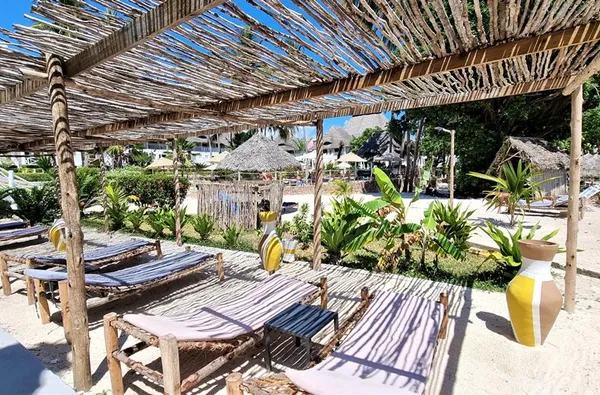 Paradise Beach Resort 