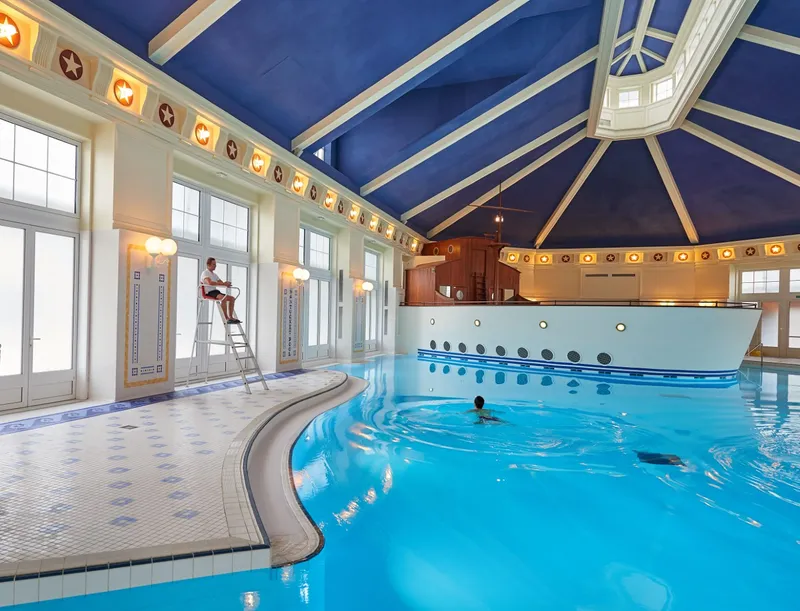 Disney's Newport Bay Club