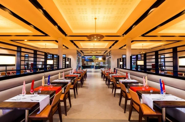 SPLASHWORLD Aqua Mirage Hotel