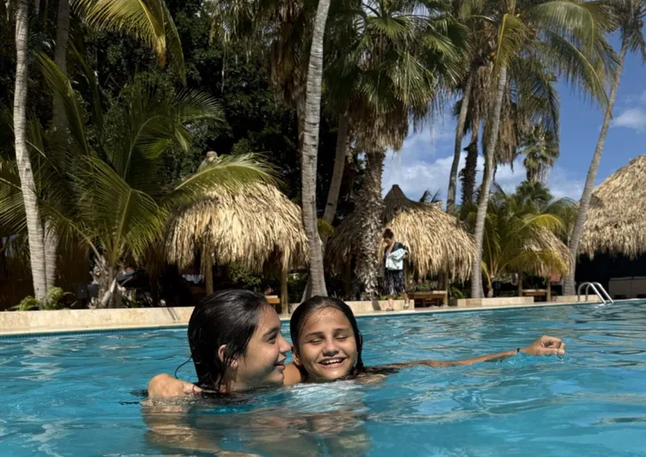 Waterpret in het vernieuwde zwembad