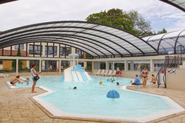 Camping La Croix du Vieux Pont in Berny Rivière (vlak bij Disneyland Parijs) 