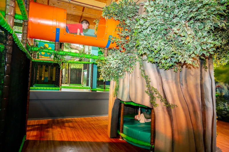 indoorspeelparadijslandaldelommerbergen.jpg