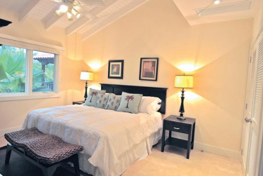 Harbour Village Beach Club