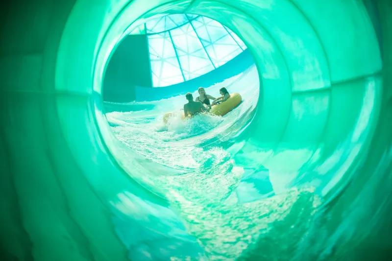 lalandia billund, glijbaan aquadome