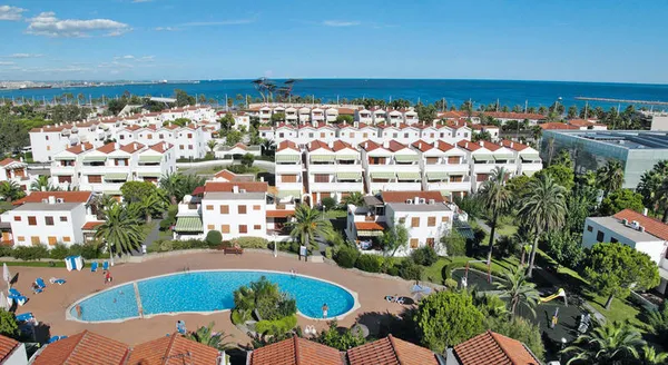 Aparthotel Estival Park - La Pineda