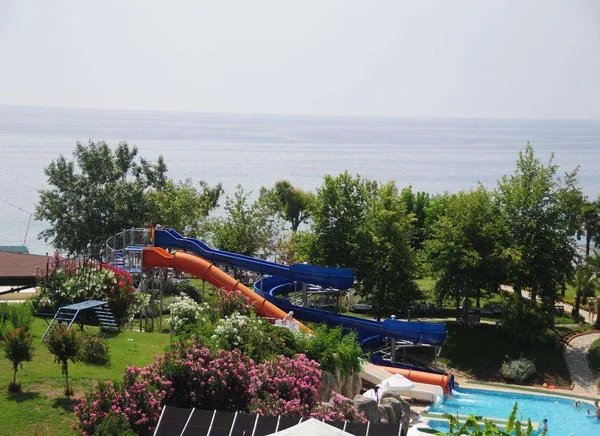 Queens Park Le Jardin Resort