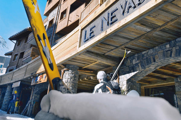 Wintersport kinderen, Hotel CGH Les Suites du Nevada, voorkant