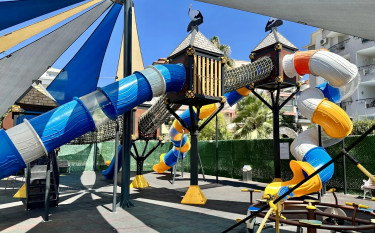 Blue Wave Suite Hotel