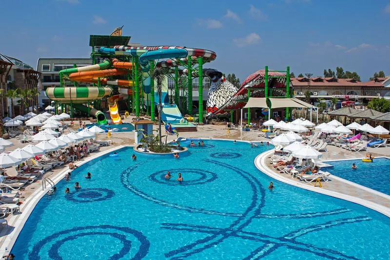 crystal-waterworld (1).jpg