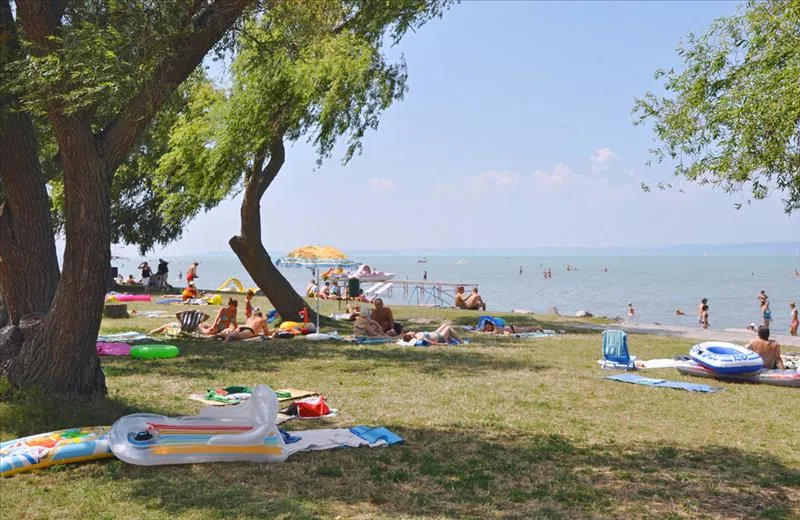 Camping Aranypart