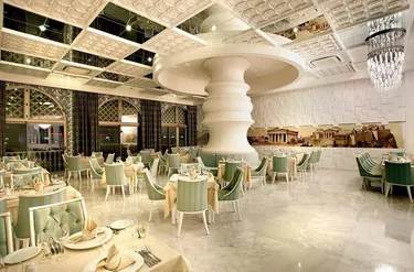 Royal Holiday Palace