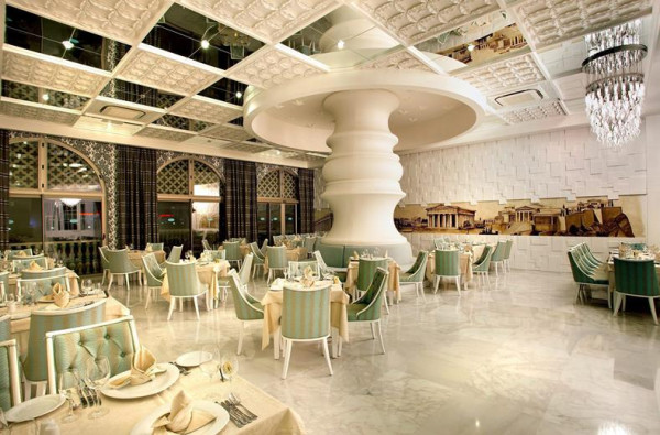 Royal Holiday Palace