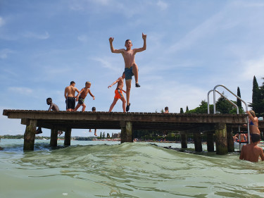 Gardameer met kinderen