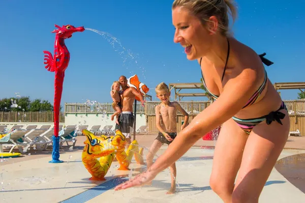 Camping Les Méditerranées Beach Garden