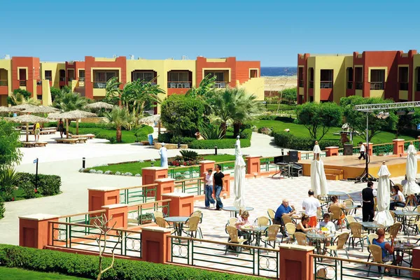 Hotel Royal Tulip Beach Resort