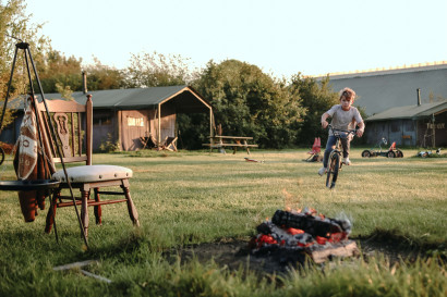 Bijzonder overnachten in een Tenthuisje op een BoerenBed camping
