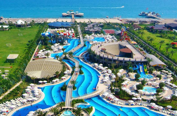 Royal Holiday Palace