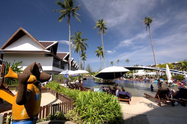 Sunwing Kamala Beach Resort