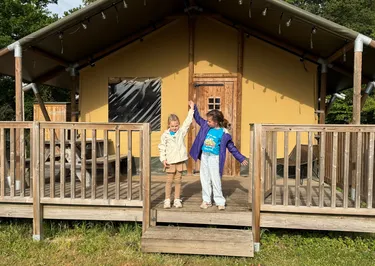 REVIEW: Bubbelpret in een super-de-luxe Safaritent bij Sallandshoeve