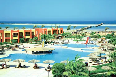 Hotel Royal Tulip Beach Resort